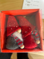 To små nisser i eske