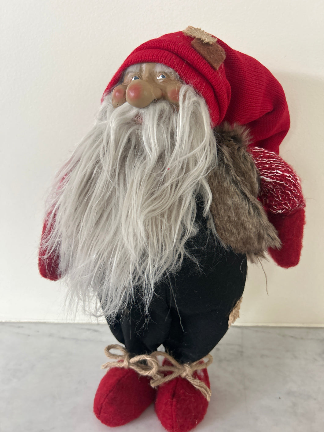 Nisse stor m/ skinnvest